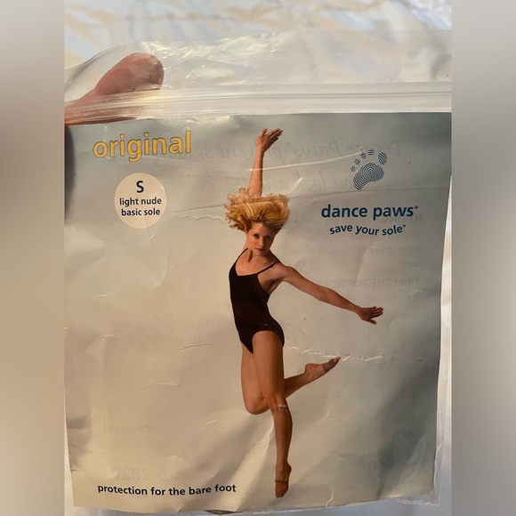 Discontinued-Original Dance Paws. Light nude. Basic sole. Size small. Brand new. - Picture 1 of 3